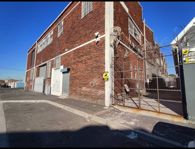 1,414M² WAREHOUSE TO LET IN MAITLAND